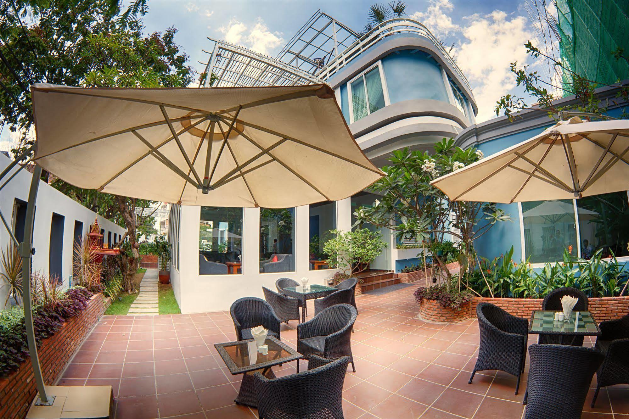 The Blue Corner Boutique Hotel 金边 外观 照片